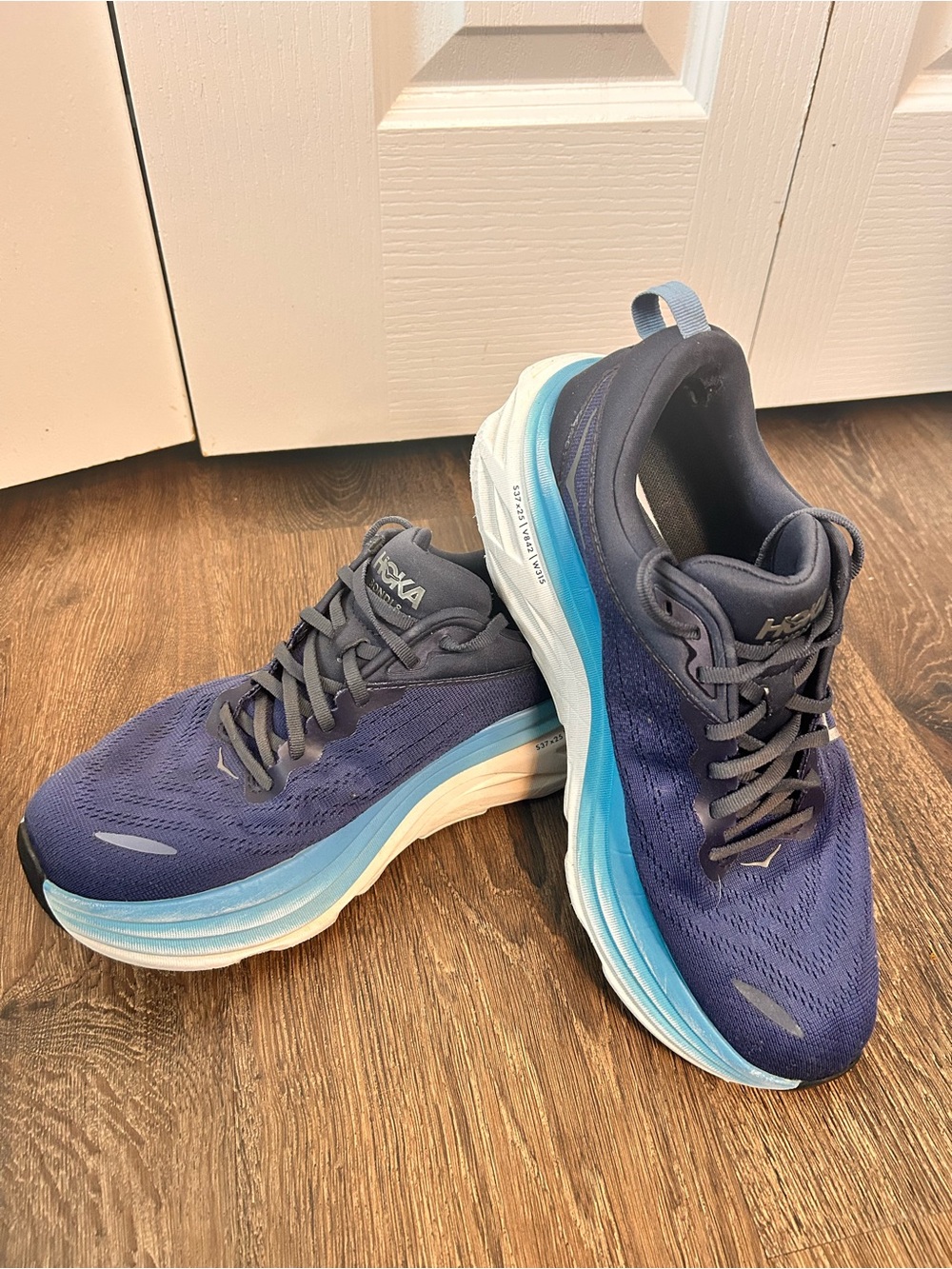 Hoka One One Bondi 8 Outer Space 1123202-OSAA Men’s Size 9.5 Running Shoes